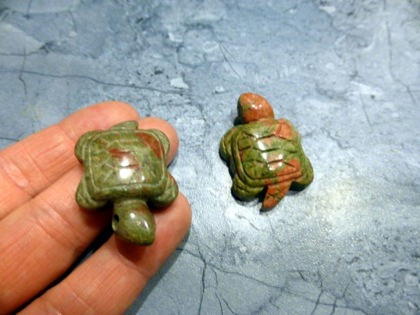 Unakit Halbedelstein Schildkröte für Schmuckband 3,5cm
