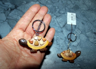 Schildkröten-Schlüsselanhänger aus Holz