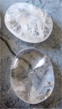 Scheibenstein Bergkristall 3-5 x 5 cm groß (klar)