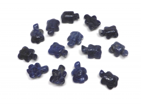 "Sassary"  Schildkröten Anhänger aus Sodalith (2,5 cm)