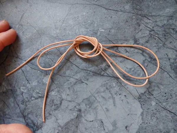 Lederband aus Ziegenleder (natur) ohne Verschluß 1m