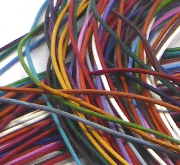 Lederband aus Ziegenleder (bunt) ohne Verschluß 1m