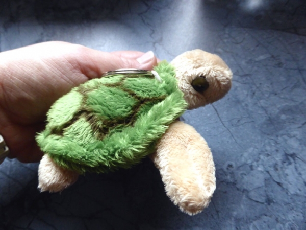 Schlüsselanhänger Stofftier Meeresschildkröte "Milly"