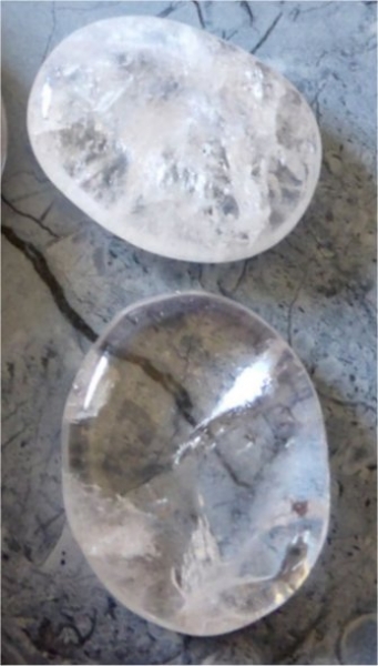 Scheibenstein Bergkristall 3-5 x 5 cm groß (klar)