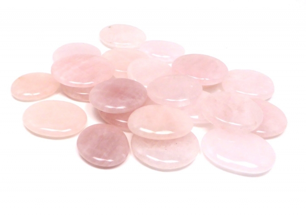 Scheibenstein Rosenquarz ca.3-5 x 5 cm groß (rosa, teildurchscheinend)