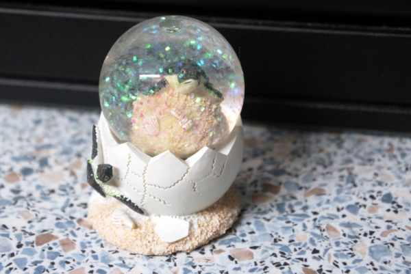 Poly Glitzerkugel Meeresschildkröte NEU