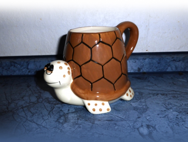 1 Stück TURTLE TASSE Schildkröten Tasse 10cm braun/beige