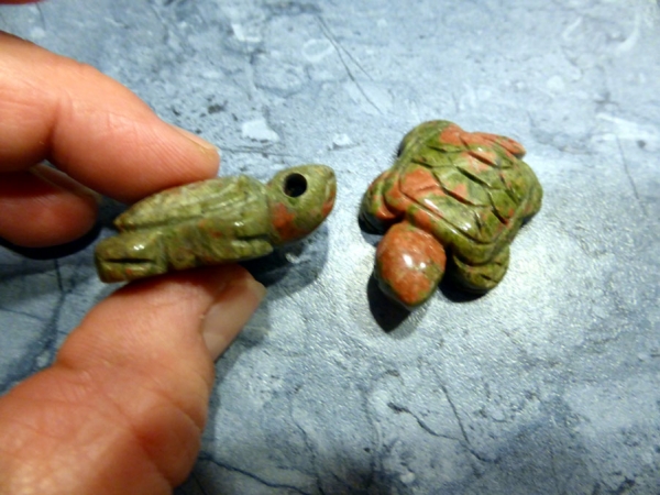 Unakit Halbedelstein Schildkröte für Schmuckband 3,5cm