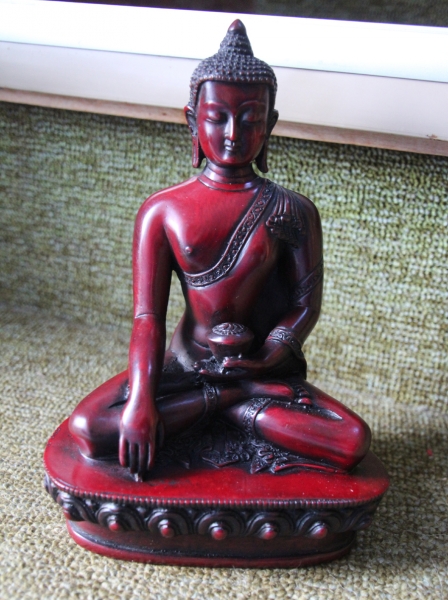 Buddha Shakyamuni rot 24cm